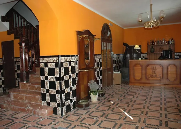 Hostal Ull De Canals *